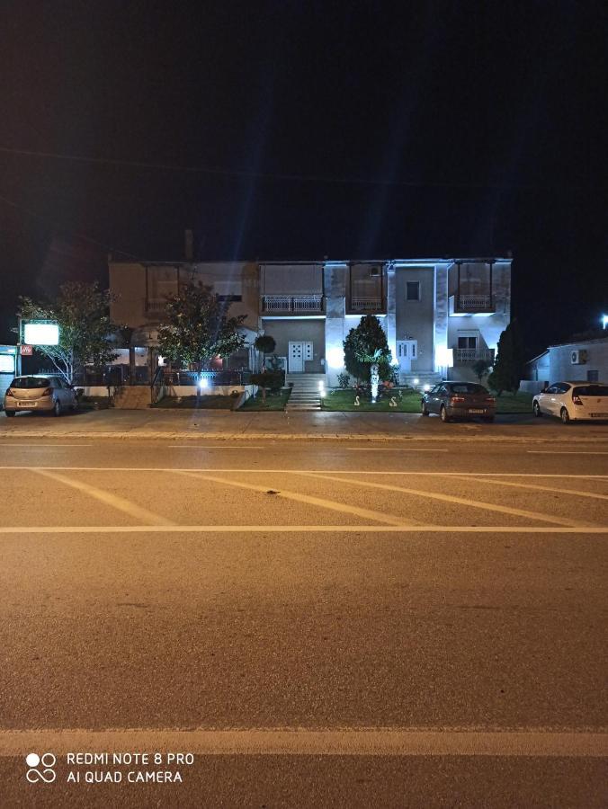 Hotel-Apartments La Strada Tycheron Exterior photo